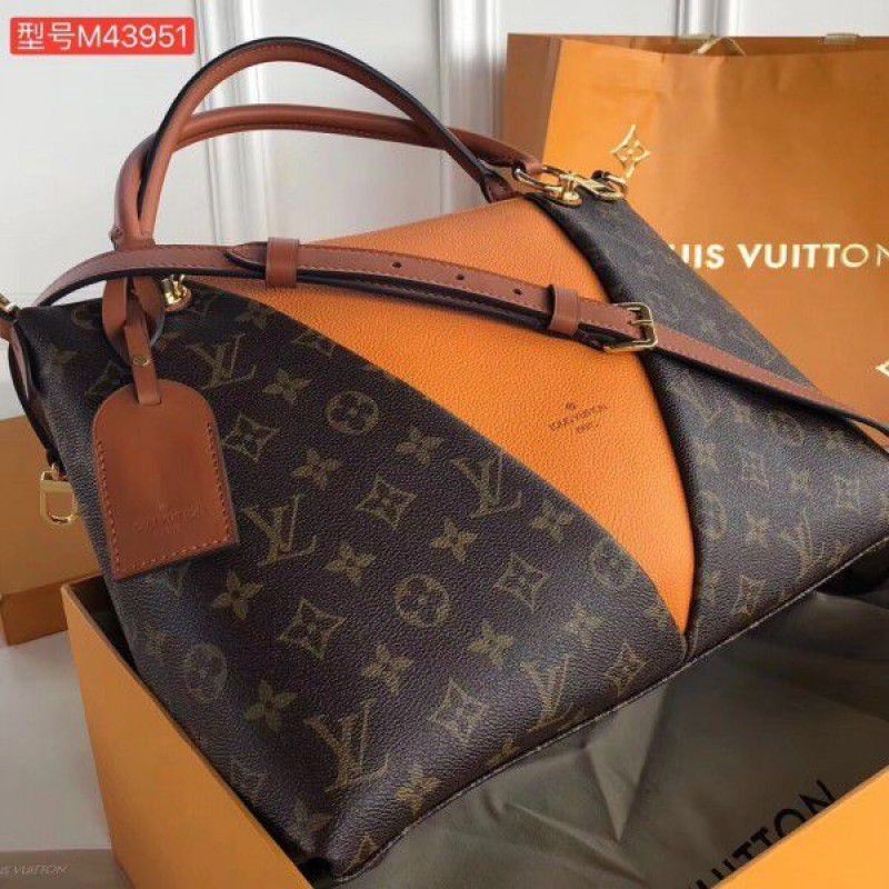 V Tote MM Monogram Canvas M43951