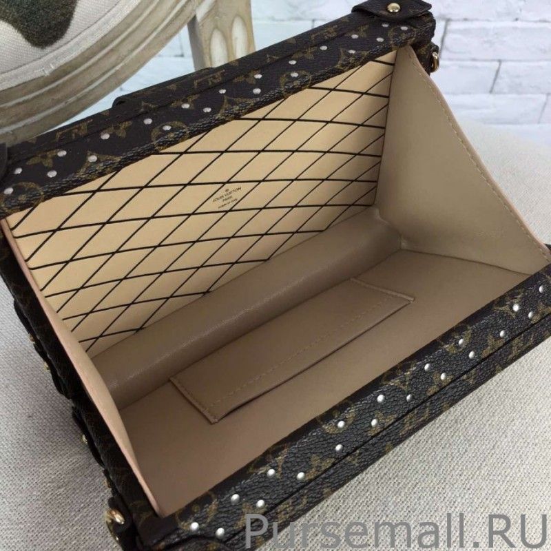 Petite Malle Studs Monogram Canvas M42527