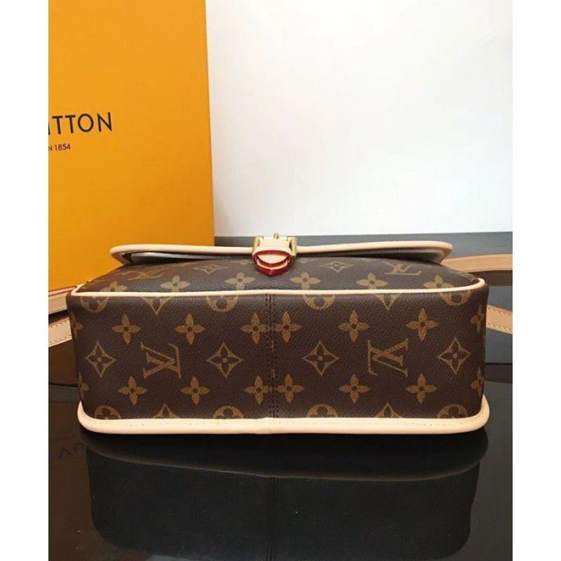 Monogram Sologne Shoulder Bag M42250