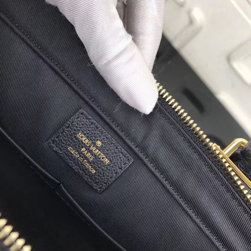 Zipped Handbag PM Monogram Empreinte M54196