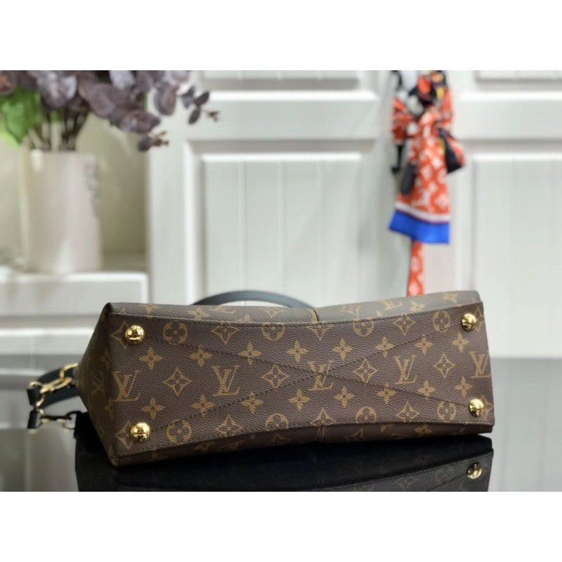V Tote MM Handbag M44798