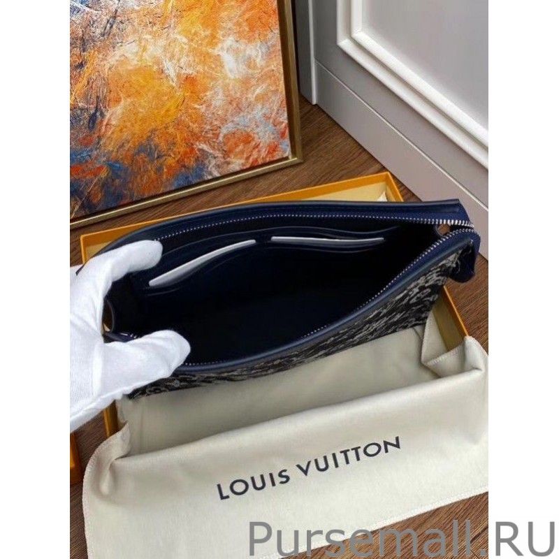 Pochette Voyage Monogram Tapestry M80034