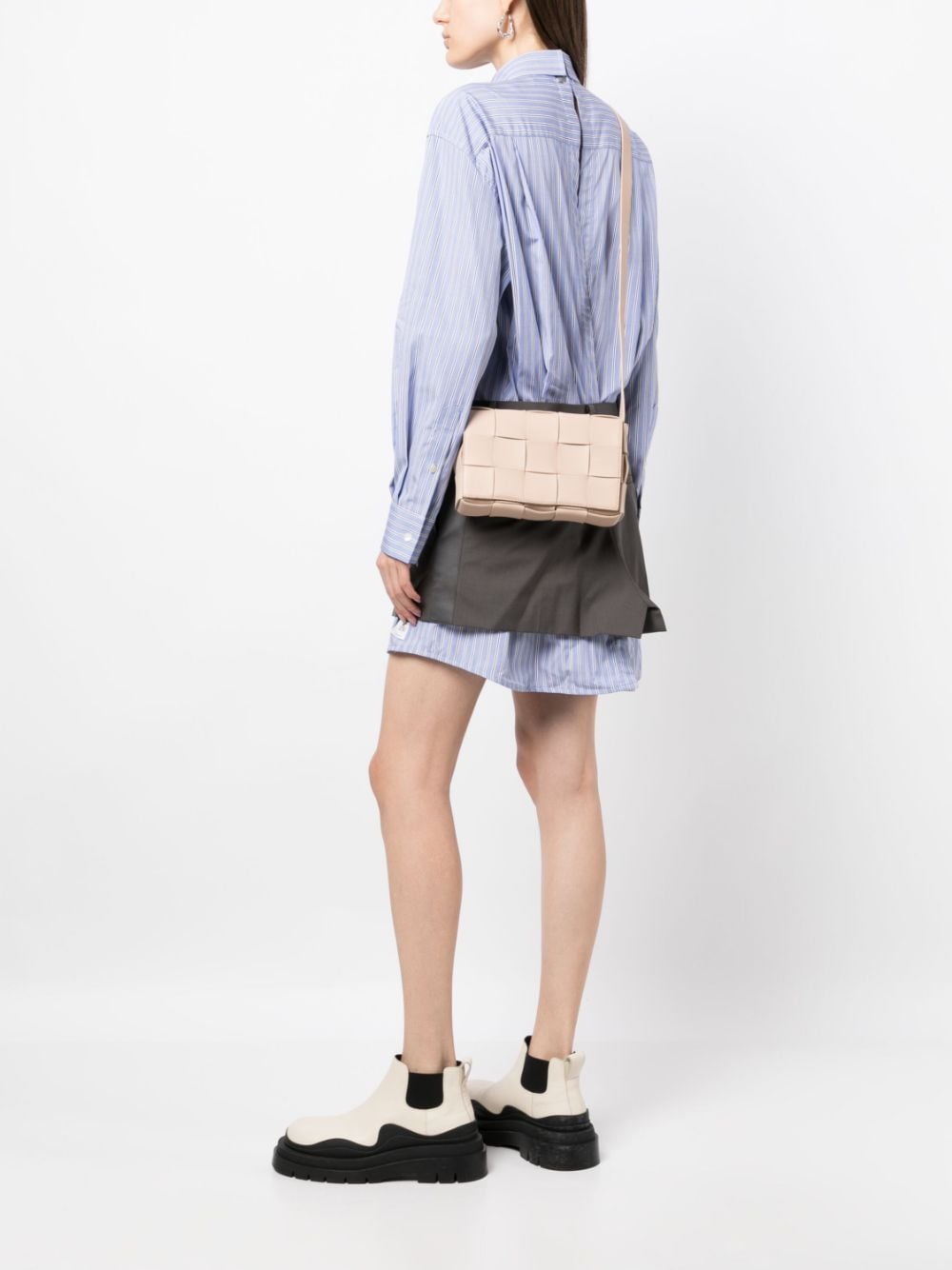 Bo*te*ga ve*ne*ta maxi intrecciato cassete crossbody bag