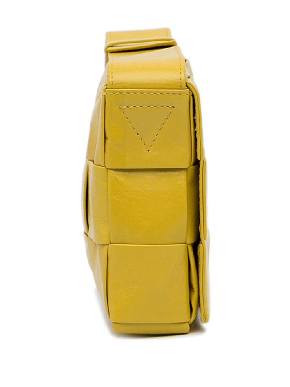 Bo*te*ga ve*ne*ta 2012/2023 cassette crossbody bag
