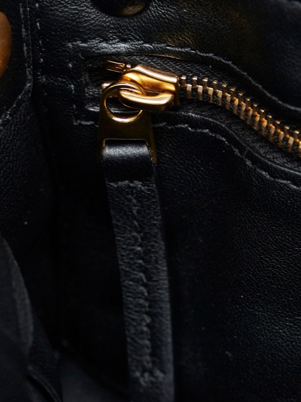 Bo*te*ga ve*ne*ta padded cassette shoulder bag
